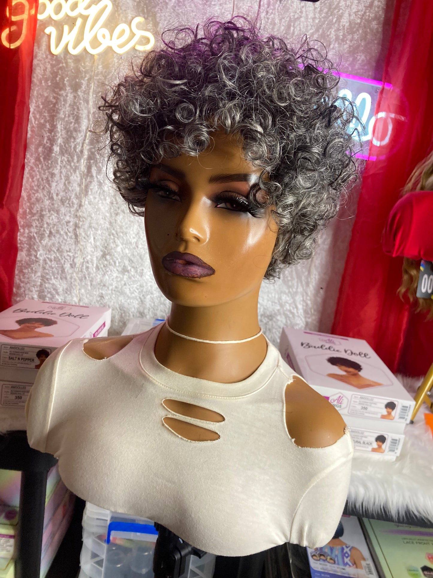 ALI 100% HUMAN HAIR WIG BADDIE DOLL 03