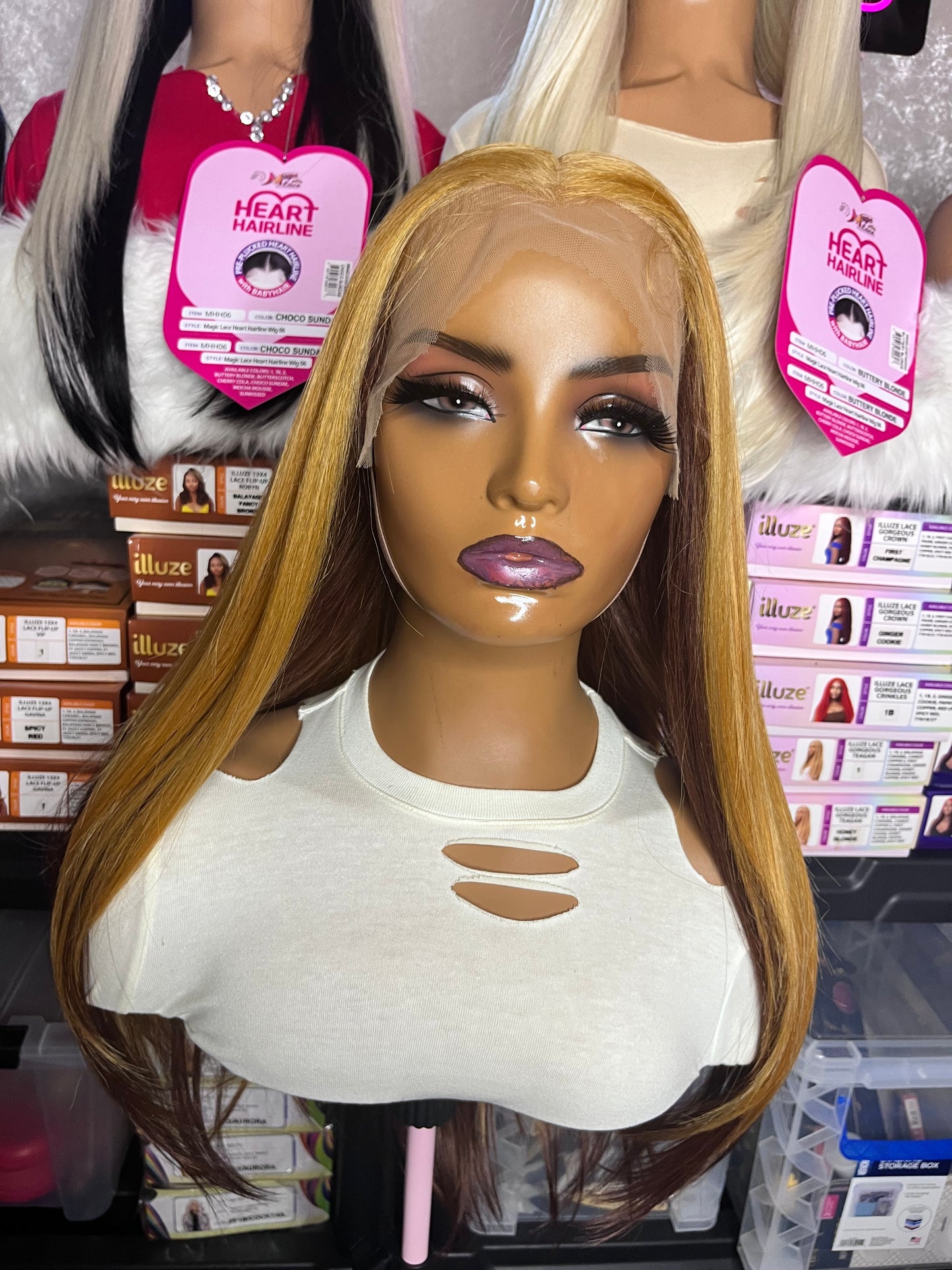 MAGIC LACE HEART HAIRLINE 06