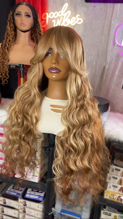 CUTIE 195 (CURTAIN BANG WIG 02